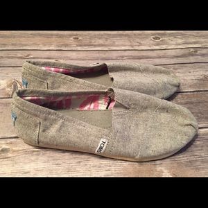 Women’s Toms sz. 7.5